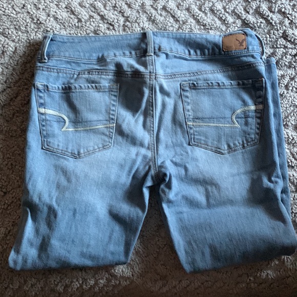 American Eagle Distressed Artist Crop Stretch Jeans — 8 - Picture 4 of 6